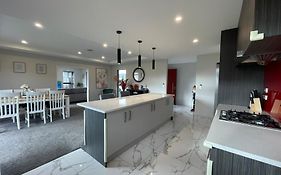 Luxury 4 Bedroom Family Retreat